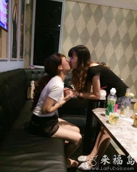 女生和男生搞基视频,女生与男生神秘互动视频曝光