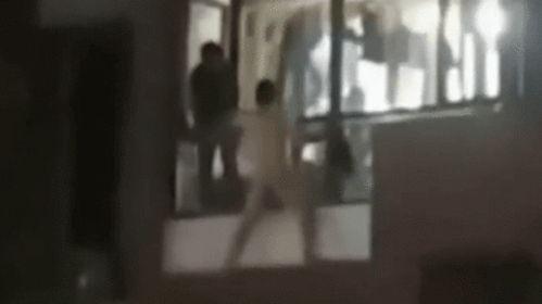 女生强奸男生视频,女生涉嫌强奸男生，视频曝光引发社会关注