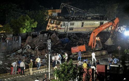 火车事故视频,火车事故现场还原